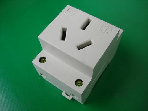 家庭弱電箱怎么接電